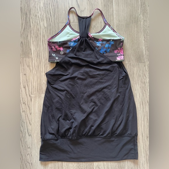 Lulu no limits tank top size 6 - Picture 3 of 8